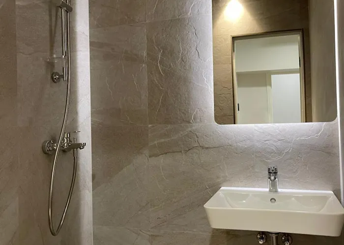 Apartmán Airport-bus - 13 North - 6 *